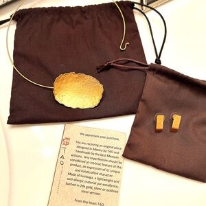 TAO Artisan Gold Hammered Necklace and Earrings Set